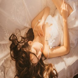丰胸哺乳标清：科学与美丽并存的探索之路